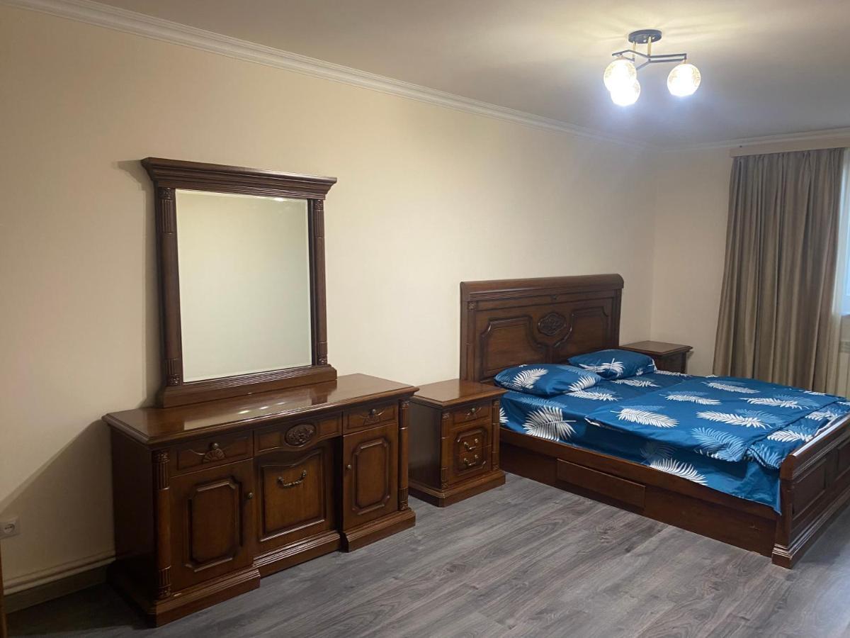 3 Cosy Apartment Near Airport Evn エレバン エクステリア 写真